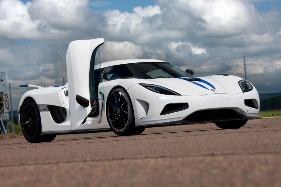  Koenigsegg Agera R (7085) 2011 года  (фото 2 из 6)